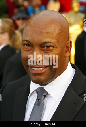 US-Regisseur John Singleton kommt auf dem roten Teppich für den 81. Academy Awards im Kodak Theatre in Hollywood, Kalifornien, USA, 22. Februar 2009. Zu Ehren der Academy Awards, im Volksmund bekannt als die Oscars, Exzellenz im Kino. Foto: Hubert Boesl Stockfoto