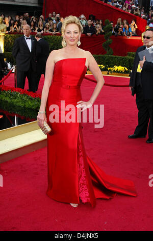 US-Schauspielerin Virginia Madsen kommt auf dem roten Teppich für den 81. Academy Awards im Kodak Theatre in Hollywood, Kalifornien, USA, 22. Februar 2009. Zu Ehren der Academy Awards, im Volksmund bekannt als die Oscars, Exzellenz im Kino. Foto: Hubert Boesl Stockfoto