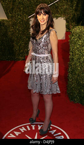 US-Schauspielerin Zooey Deschanel kommt in der Vanity Fair Oscar Party im Sunset Towers in Los Angeles, CA, United Statess, 22. Februar 2009. Foto: Hubert Boesl Stockfoto