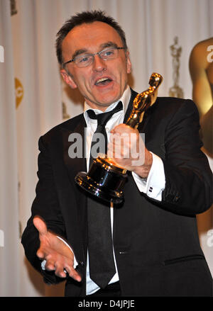 Britischer Regisseur Danny Boyle, Gewinner des Oscars für die beste Regie, stellt im Presseraum während der 81. Oscar-Verleihung im Kodak Theatre in Los Angeles, CA, United Statess, 22. Februar 2009. Foto: Hubert Boesl Stockfoto