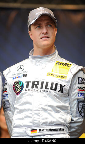 Deutscher Rennfahrer Ralf Schumacher bei der Präsentation der Deutschen Tourenwagen Meisterschaft (DTM) in Düsseldorf, 19. April 2009 abgebildet. Die DTM-Saison 2009 startet am 17. Mai am Hockenheimring Rennstrecke. Foto: DAVID EBENER Stockfoto