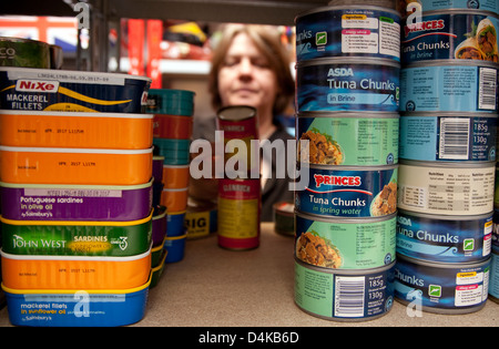 Lebensmittelhilfe in Peckham, Südlondon, ausgeführt von der Nächstenliebe Trussell Vertrauen Stockfoto