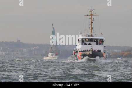 Coast Guard Cutter Sturgeon Bay Begleitung Stockfoto