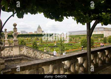 Formale Gärten und Chateau de Villandry, Indre-et-Loire, Frankreich Stockfoto