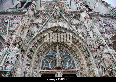 Gotische Pracht: die Stiftskirche Kirche von St Wolfran, Abbeville, Picardie, Frankreich Stockfoto