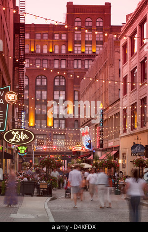 OUTDOOR-RESTAURANTS EAST 4TH STREET DOWNTOWN CLEVELAND OHIO USA Stockfoto