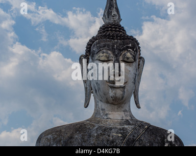 Buddha-Statue im Sukhothai Historical Park, Thailand Stockfoto