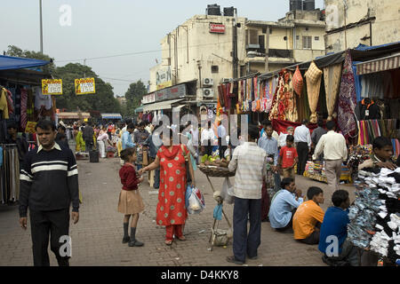 Szene auf einem Markt in Neu-Delhi, Indien, 19. November 2008. Foto: Arno Burgi Stockfoto