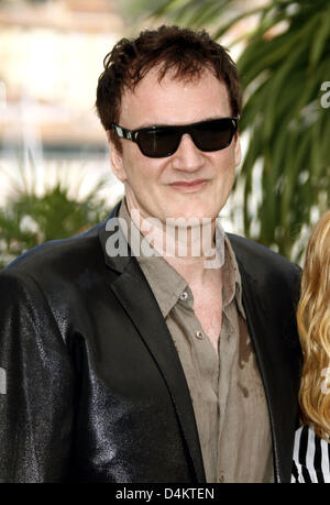 US-Regisseur Quentin Tarantino posiert vor der Pressekonferenz auf dem Film? Inglourious Basterds? bei den 62. Filmfestspielen in Cannes, Frankreich Mai 20. 2009. Foto: Hubert Boesl Stockfoto