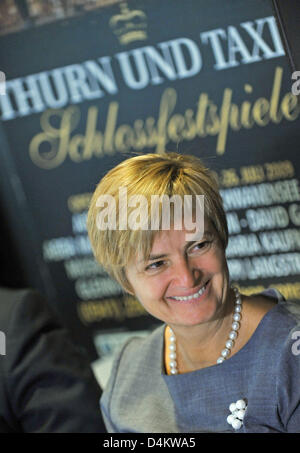 Gloria Princess von Thurn und Taxis, abgebildet auf einer Pressekonferenz für die Thurn und Taxis schloss Festival 2009 in München, 22. Mai 2009. Das Festival statt findet vom 17. bis 26. Juli 2009 in Regensburg, Deutschland. Foto: ANDREAS GEBERT Stockfoto