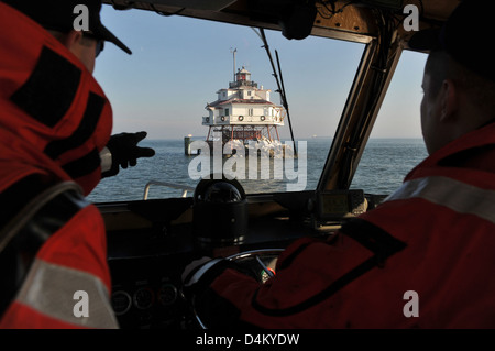 Coast Guard unterhält historischen Leuchtturm Stockfoto