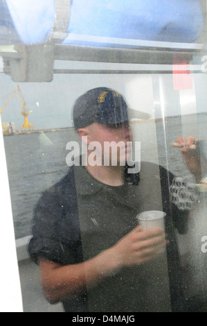 Coast Guard Cutter entscheidende bereitet für Karneval Stockfoto