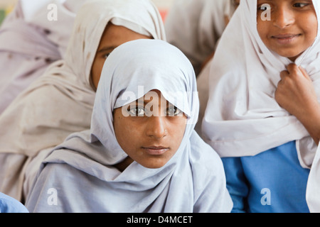 Chabakpur, Pakistan, Porträt eines Schulmaedchens Stockfoto