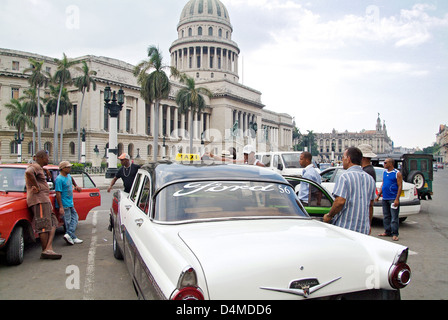 Havanna, Kuba, privates Taxi vor dem Capitol Stockfoto