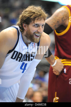 15. März 2013: Dallas Mavericks power forward Dirk Nowitzki #41 bei einem NBA-Spiel zwischen den Cleveland Cavaliers und den Dallas Mavericks das American Airlines Center in Dallas, TX Dallas besiegt Cleveland 96-86 Stockfoto