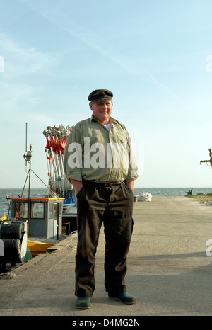 Kuss Feld, Polen, kaschubische Fischer am Hafen Stockfoto