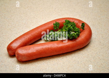 Kielbasa mit Petersilie Stockfoto