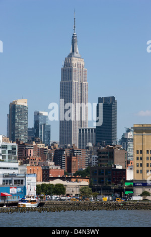 Das Empire State Building betrachtet aus der West Side in New York Stockfoto