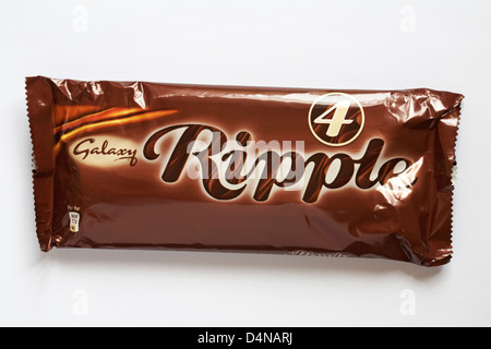 Paket 4 Galaxy Ripple Schokolade Bars isoliert auf weißem Hintergrund Stockfoto