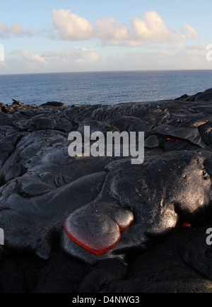 Hot fliessende Lava Vulkan Mauna Kea, Hawaii big Island Pacific Ocean Stockfoto