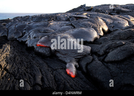 Hot fliessende Lava Vulkan Mauna Kea, Hawaii big Island Pacific Ocean Stockfoto