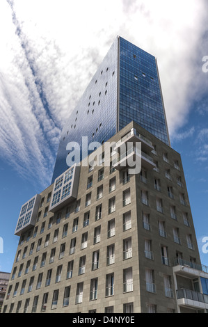 Eines der Isozaki Atea Twin Towers von Arata Isozaki entworfen und befindet sich in Bilbao baskischen Land Spanien, Baskenland, Spanien Stockfoto