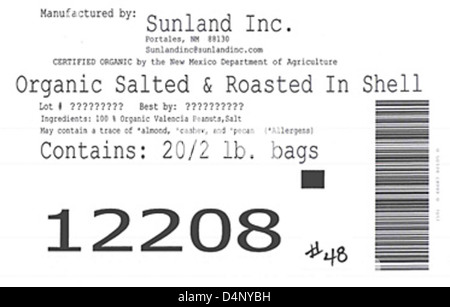 ERINNERT – Sunland, Inc. Gab heute bekannt, dass es seine fortlaufende freiwillige Rückruf-Erweiterung auf rohe und geröstete Schalenerdnüsse erweitert, die in seiner Erdnussverarbeitungsanlage verarbeitet werden, da die Produkte das Potenzial haben, mit Sal kontaminiert zu werden Stockfoto