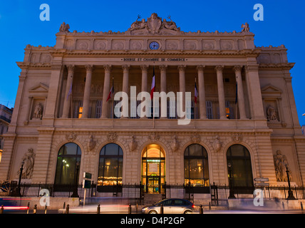 Fassade der Bourse et Chambre de Commerce in Marseille, Frankreich, Cote du Azur Stockfoto