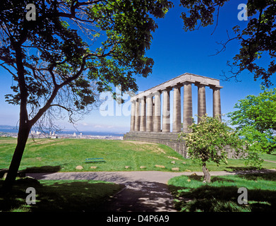 Nationaldenkmal auf dem Calton Hill in erhältlich Stockfoto