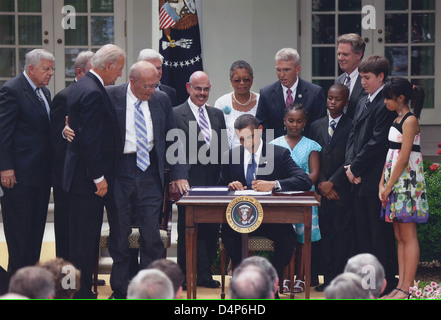 Präsident Obama Unterzeichnung des "Familie Prävention des Rauchens und Tobacco Control Act" - 2009 (FDA 091) Stockfoto