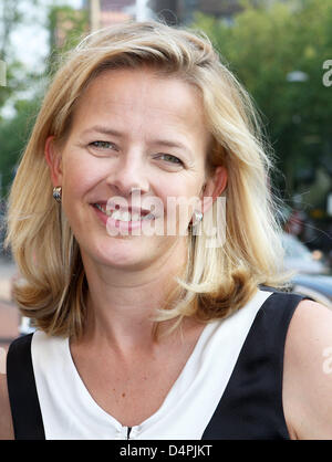 Prinzessin Mabel von den Niederlanden kommt, um die Leonardo da Vinci-Medaille 2009 im Rathaus von Rotterdam, die Niederlande, 2. Juli 2009 erhalten. Die Medaille wird vom Europäischen Verband für Ingenieure Bildung (SEFI) Personen verliehen, die wichtige Arbeit für die Ingenieurausbildung hat. Foto: Albert van der Werf (Niederlande) Stockfoto