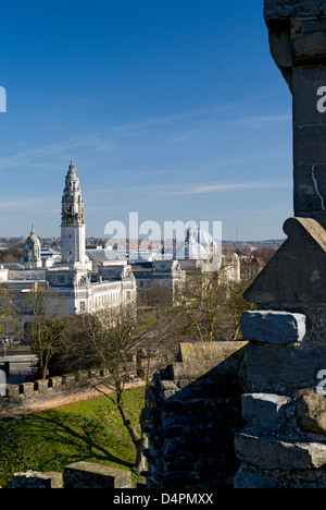 Cardiff Stadthalle aus dem Turm von Cardiff Schloss wales Stockfoto