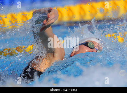 Deutsche Schwimmerin Britta Steffen im Bild während der Hitze der Frauen? s 100m Freistil bei den FINA schwimmen-Weltmeisterschaften in Rom, 30. Juli 2009. Steffen qualifizierte sich für das Halbfinale am Abend. Foto: MARCUS BRANDT Stockfoto