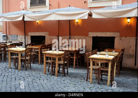 Italien, Rom, Trastevere, Restauranttische Stockfoto