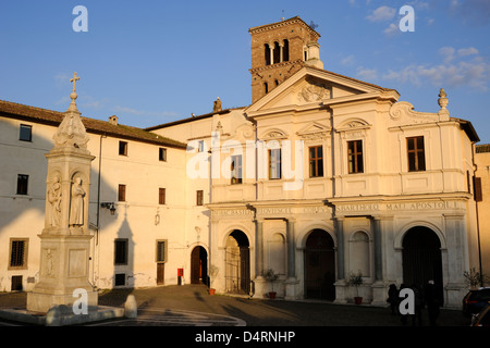 Italien, Rom, Isola Tiberina, Kirche San Bartolomeo all'Isola Stockfoto