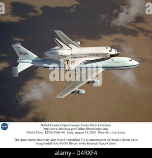 Entdeckung auf 747 über der Mojave (EC05-0166-40) Stockfoto