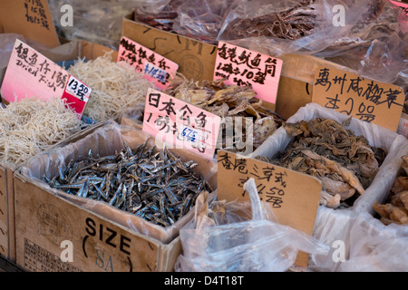 New York Chinatown Straße Markt trocken getrockneter Fisch Stockfoto