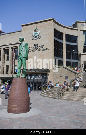 Donald Dewar-Statue vor der Royal Concert Hall Glasgow Stockfoto