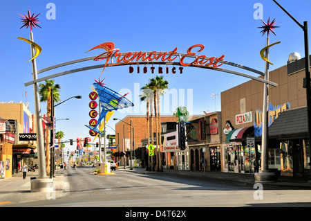 Westeingang zum Fremont East District, Innenstadt von Las Vegas Stockfoto