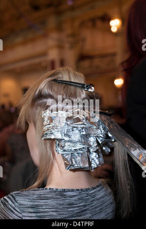 Montag, 18 März, 2013 Blackpool, Lancashire, UK. Modelle in Haar rollen, Maskenbildner, Friseure und in der Hair & Beauty, North West Finals, im Empress Ballroom, Wintergärten, Blackpool statt. Stockfoto