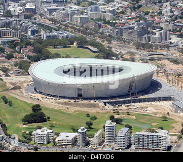 Das Greenpoint Stadion in Kapstadt, Deutschland, 2. Dezember 2009 abgebildet. Das Stadion wird fünf Vorrundenspiele und ein Halbfinale der FIFA-WM 2010 in Südafrika ein letzten 16 Spiel hosten. Foto: Bernd Weissbrod Stockfoto