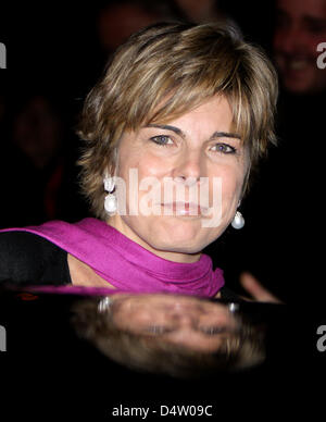 Prinzessin Laurentien der Niederlande kommt für die Theateraufführung "CLAUS!" am Königlichen Theater Carré in Amsterdam, die Niederlande, 6. Dezember 2009. "CLAUS!" ist eine Show zu Ehren von Prinz Claus, der Ehemann von Königin Beatrix, die im Jahr 2002 gestorben. Foto: Patrick van Katwijk Stockfoto