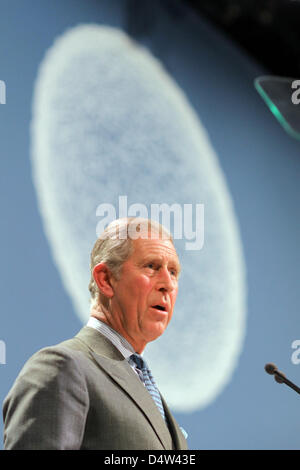 Britischer Prinz Charles spricht bei der feierlichen Eröffnung der Konferenz der Minister bei der UN-Weltklimakonferenz in Kopenhagen, Dänemark, 15. Dezember 2009. Die Konferenz ist die entscheidende Phase getreten. Foto: KAY NIETFELD Stockfoto