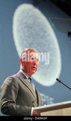 Britischer Prinz Charles spricht bei der feierlichen Eröffnung der Konferenz der Minister bei der UN-Weltklimakonferenz in Kopenhagen, Dänemark, 15. Dezember 2009. Die Konferenz ist die entscheidende Phase getreten. Foto: KAY NIETFELD Stockfoto