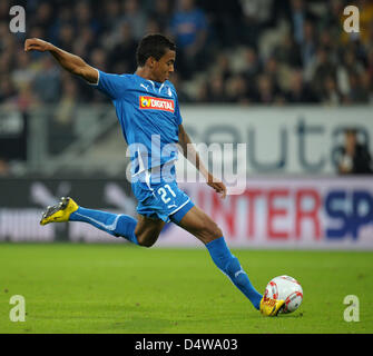 Deutsche Bundesliga, findet 5. Spieltag, dem Spiel TSG Hoffenheim gegen FC Bayern München statt am Neckar-Stadion in Sinsheim, Deutschland, 21. September 2010. Hoffenheim Luiz Gustavo. Foto: Ronald Wittek Stockfoto