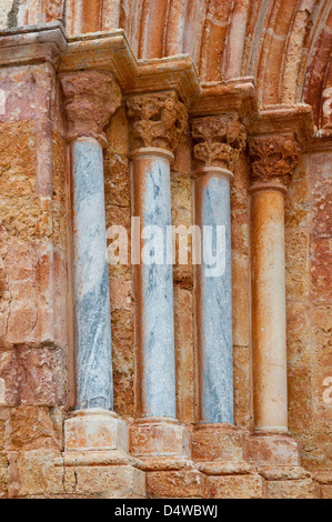 Manuelinischen, portugiesische spätgotische Portikus Detail 15 Jahrhundert Kathedrale von Silves Algarve Portugal Europa Stockfoto