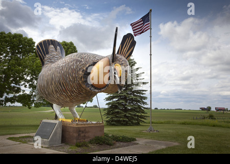 Detail der boomenden Prairie Chicken Statue an Rothsay, Minnesota Stockfoto