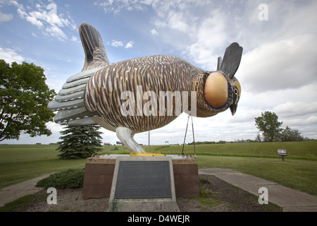 Detail der boomenden Prairie Chicken Statue an Rothsay, Minnesota Stockfoto