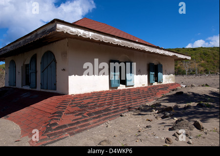 Die Verwüstung von Plymouth und den umliegenden Städten, verursacht durch den Vulkan auf der Insel Montserrat in der Karibik Stockfoto