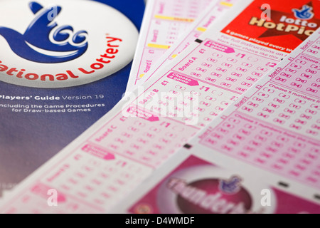 Nahaufnahme der National Lottery Lotto Slip Form Slips Formen England GB Vereinigtes Königreich GB Großbritannien Stockfoto